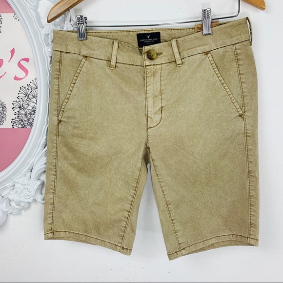 American Eagle Outfitters Pants - American Eagle Outfitters / Tan Bermuda Shorts